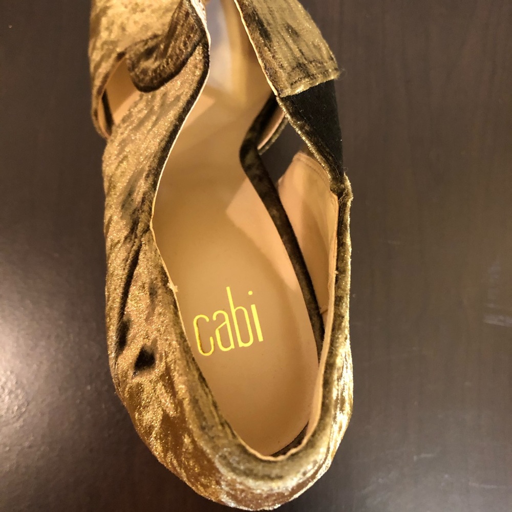 CAbi Green Chic Crushed Velvet Chunky Block Heels - Picture 8 of 10